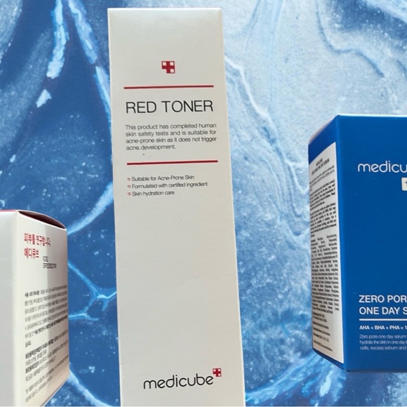 4 Full Size Medicube Red Serum, Rec Cream, Red Toner Zero Pore Bundle - Picture 5 of 6